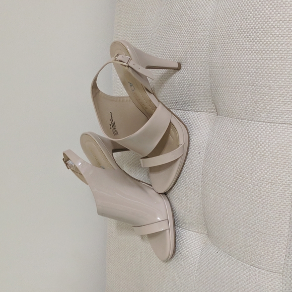 Andrew Geller Shoes - Nude Heels